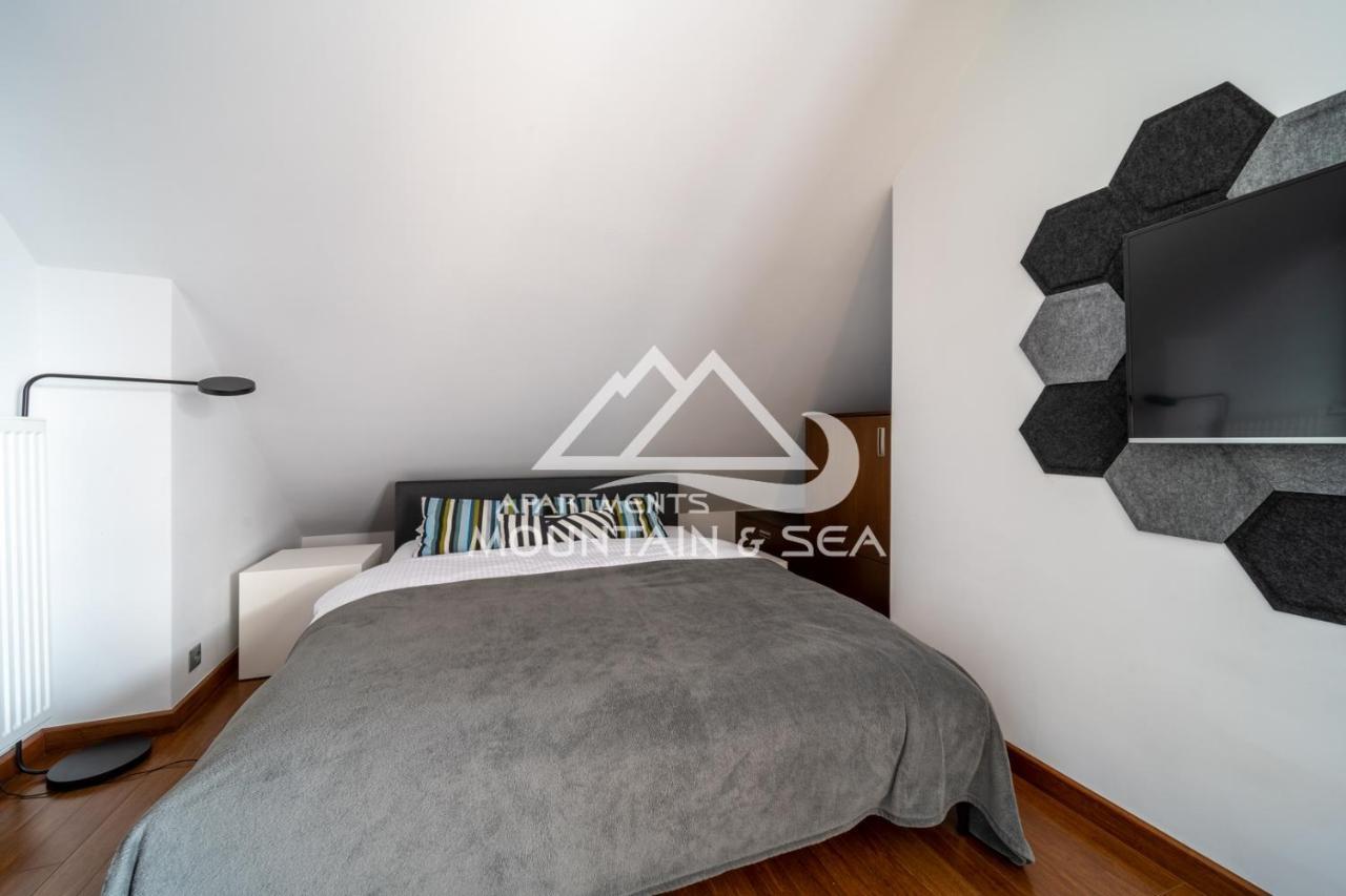 Apartament Mountain View Apartment ชกลาร์สกา ปอเรมบา ภายนอก รูปภาพ